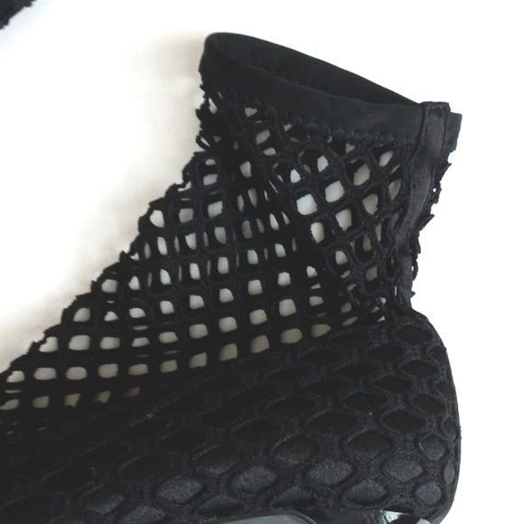 Gorgeous Zara Black Fishnet and Satin Trim Kitten Ankle Heel Boots 7.5 (38) - Picture 5 of 16